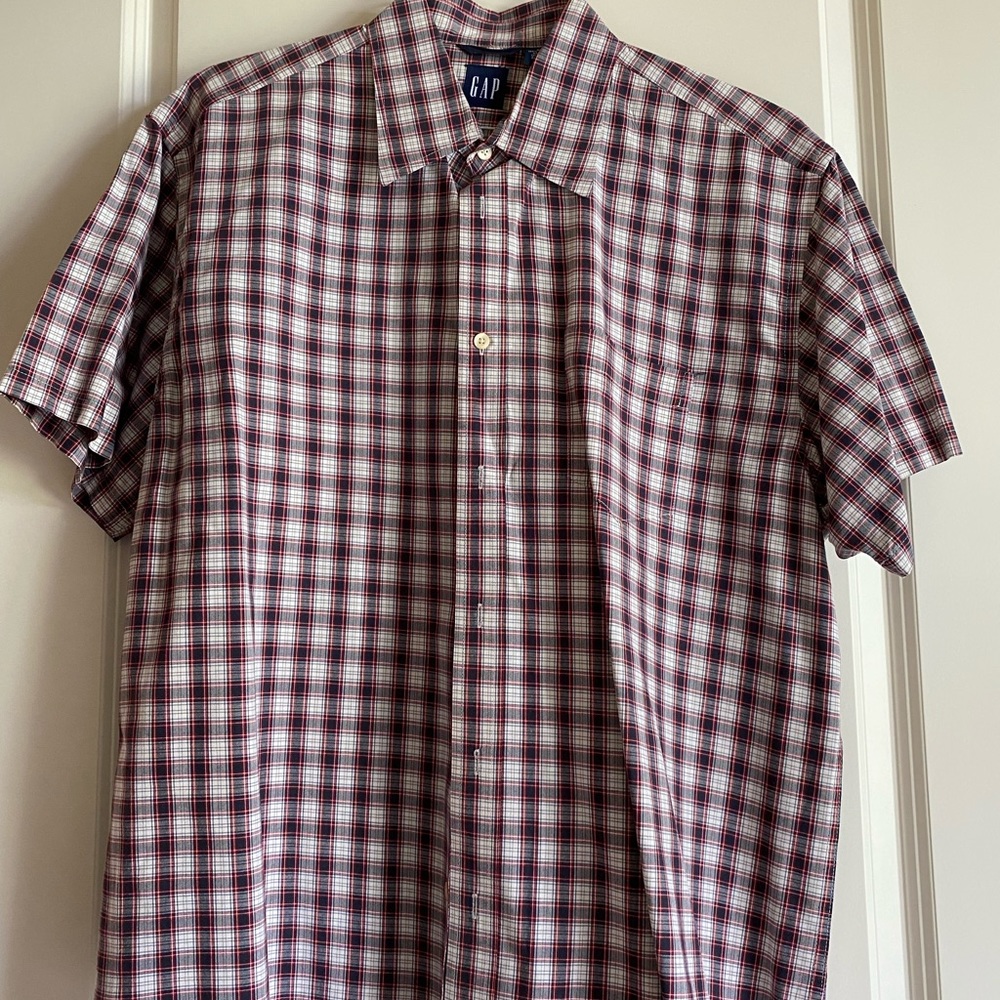 Gap Short sleeve button up- Men’s- XL